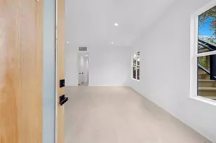 8203 Moon Beam St, Houston, TX 77088 - Photo 3