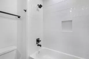 8203 Moon Beam St, Houston, TX 77088 - Photo 11