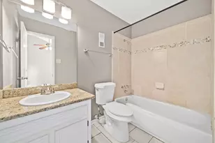7716 Challie Ln, Houston, TX 77088 - Photo 19