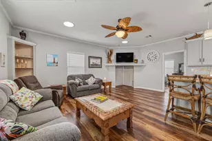 920 Palmview, Crystal Beach, TX 77650 - Photo 13