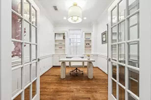 4131 Byron St, West University Place, TX 77005 - Photo 9