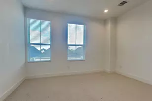 2056 Johanna Dr, Houston, TX 77055 - Photo 5