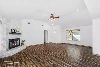 3227 Boxelder Drive, Houston, TX 77082 - Photo 9