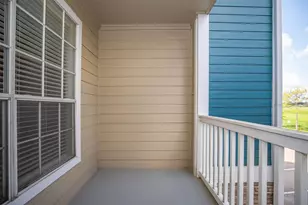 19100 N Glenwest Dr, Friendswood, TX 77546 - Photo 21