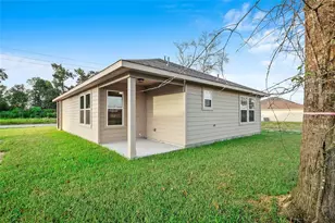 1111 Rd 5102, Cleveland, TX 77327 - Photo 11