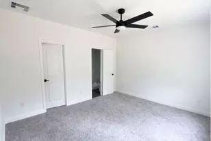 806 S Colbert St, Dayton, TX 77535 - Photo 5