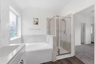 9306 Victoria Valley Ct, Houston, TX 77365 - Photo 21