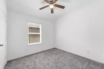 9306 Victoria Valley Court, Houston, TX 77365 - Photo 15