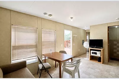 613 Troy Street, Anahuac, TX 77514 - Photo 7