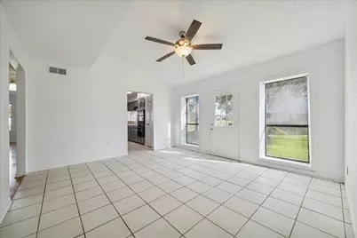 2223 Par Lane, Richmond, TX 77469 - Photo 3