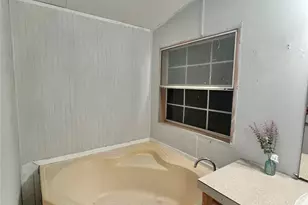 2525 Oyster Creek Bend, Oyster Creek, TX 77541 - Photo 9