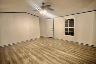 2525 Oyster Creek Bend, Oyster Creek, TX 77541 - Photo 11