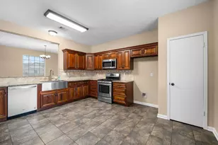 4810 5 Knolls Dr, Friendswood, TX 77546 - Photo 11