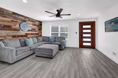 8010 Ocean Drive, Beach City, TX 77523 - Photo 11
