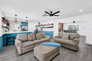 8010 Ocean Dr, Beach City, TX 77523 - Photo 7