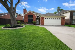 4214 Manordale Dr, Pasadena, TX 77505 - Photo 1