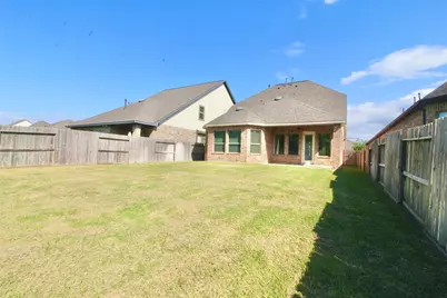 10919 Texas Rose Drive, Missouri City, TX 77459 - Photo 15