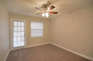 1326 Town Circle Circle, Baytown, TX 77520 - Photo 15