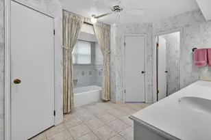 1039 Honey Hill Dr, Houston, TX 77077 - Photo 29
