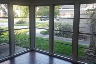4629 Cedar Oaks Ln, Bellaire, TX 77401 - Photo 5