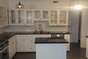 4629 Cedar Oaks Ln, Bellaire, TX 77401 - Photo 7