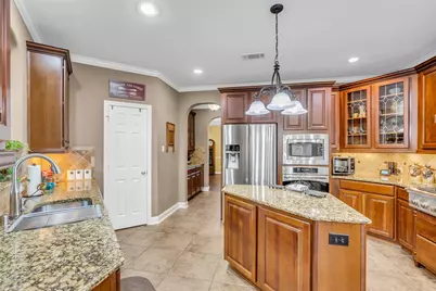 3317 Sussex Way, Friendswood, TX 77546 - Photo 11