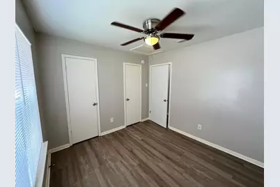 9406 Alcala Court, Houston, TX 77078 - Photo 11