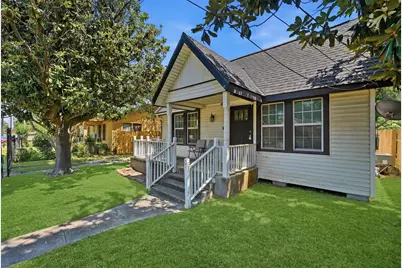 9330 E Avenue L, Houston, TX 77012 - Photo 3