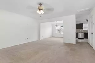10418 Iris Lake Ct, Houston, TX 77070 - Photo 3