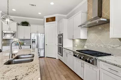 335 Kerry Bog Lane, The Woodlands, TX 77382 - Photo 11