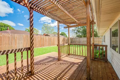 16739 Selder Drive, Friendswood, TX 77546 - Photo 33