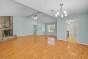 16739 Selder Dr, Friendswood, TX 77546 - Photo 11