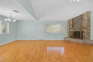 16739 Selder Dr, Friendswood, TX 77546 - Photo 9