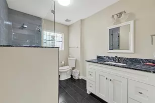 8615 Glenaire St, Houston, TX 77061 - Photo 11