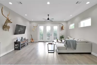 2103 Bevis Street, Houston, TX 77008 - Photo 11