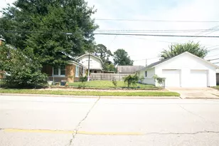 3229 Wisconsin St, Baytown, TX 77520 - Photo 21