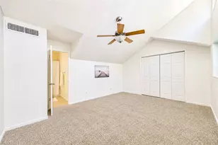 10811 Richmond Ave, Houston, TX 77042 - Photo 23