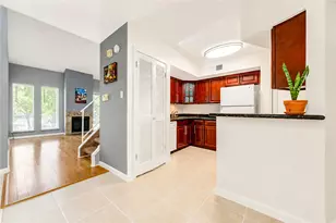 10811 Richmond Ave, Houston, TX 77042 - Photo 3