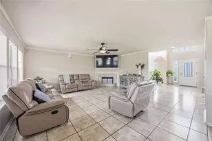 13018 Terrace Run Ln, Houston, TX 77044 - Photo 7