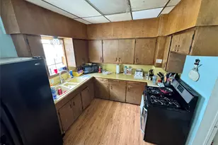 3210 Avenue Q, Galveston, TX 77550 - Photo 25