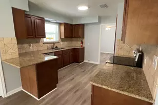 27226 Pyeatt Ln, Conroe, TX 77385 - Photo 9