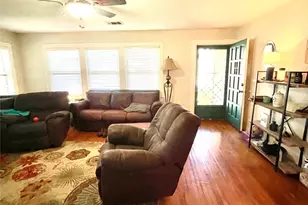 109 E Heard St, Ganado, TX 77962 - Photo 5