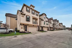 9603 Cambridge Manor Ln, Houston, TX 77045 - Photo 1