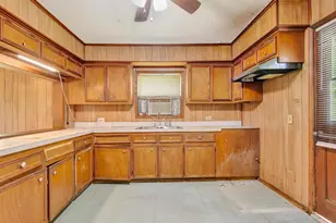 1216 N Hendrix Ave, Diboll, TX 75941 - Photo 15