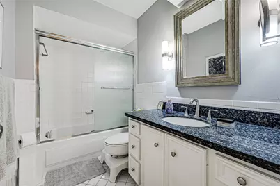 2701 Bellefontaine Street #B21, Houston, TX 77025 - Photo 17