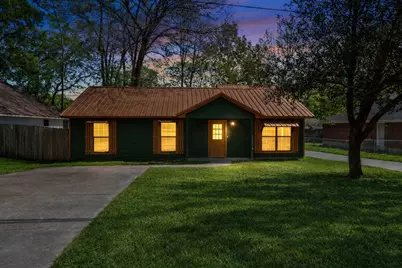 417 Shawnee Drive #B, Conroe, TX 77316 - Photo 1