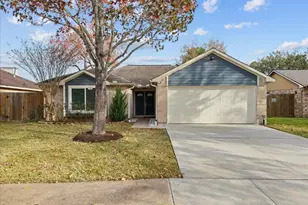 3411 Sam Houston Dr, Sugar Land, TX 77479 - Photo 33