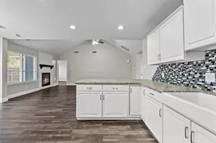 3411 Sam Houston Dr, Sugar Land, TX 77479 - Photo 19