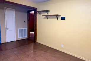 909 Dutch St, Deer Park, TX 77536 - Photo 7