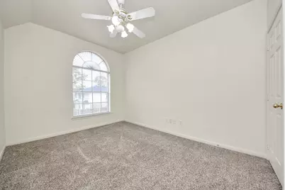 1802 Whispering Forest Drive, Houston, TX 77339 - Photo 37